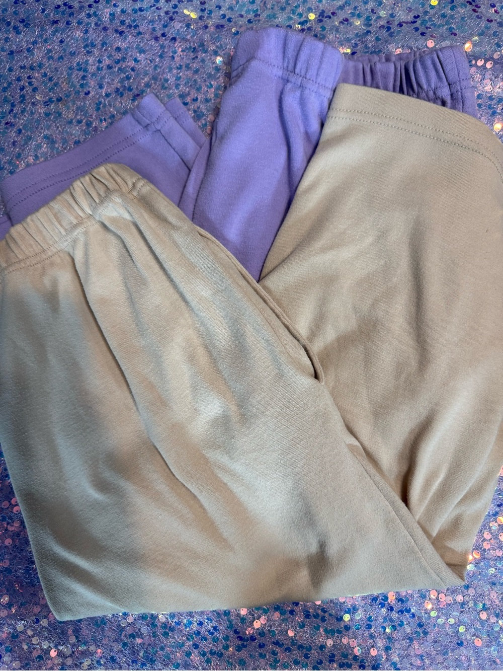 2828-Only Necessities Capris in Lavender and Beige
